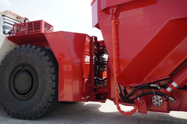 Quality Chinese Supplier Cost Effective Heavy Duty ST30 Underground Mining Tipper Truck for sale
