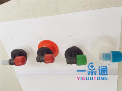 China La bolsa de plástico del conector de VITOP en bolso aséptico del adaptador 25L de la caja en la caja para el zumo de fruta en venta