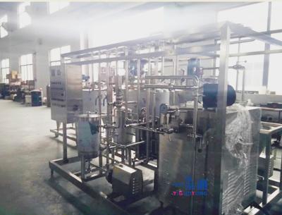 China El PLC controla la máquina del pasteurizador del jugo del mango, máquina tubular de la pasterización de la leche en venta