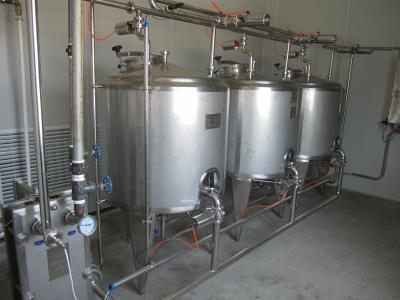 China Security 3000L Cip Clean In Place Piping Washing Juice Beverage Tank for sale