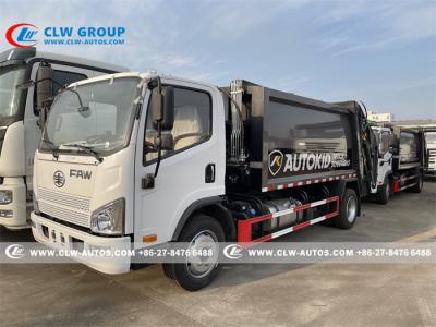 Chine Camion à ordures de compacteur de LHD FAW 4x2 140HP 8cbm 6T à vendre