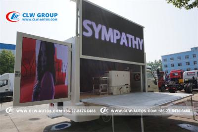 Chine Camion de panneau d'affichage de Foton Forland 4X2 7000cd LED pour la publicité à vendre