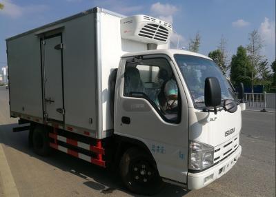 China ISUZU 2 de gelo toneladas de caminhão da caixa, caminhão refrigerado da sala fria para o transporte congelado dos peixes à venda