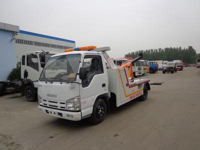 China Vehículo de poca potencia de la grúa del camión de auxilio de la avería de ISUZU 3t con el motor 98hp en venta