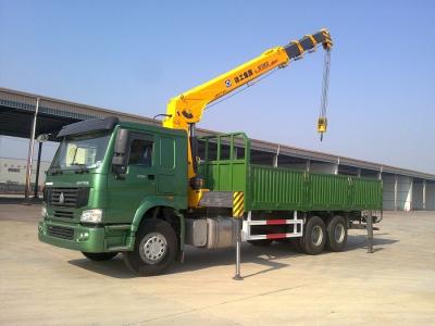 China 12 Tons XCMG Truck Mounted Telescopic Crane , Howo 10 Wheel High Up Truck Mounted Cranes for sale