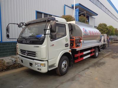 Chine Remorque chimique de réservoir de pulvérisateur d'asphalte émulsionnée contrôle automatique de 6 tonnes 120hp à vendre
