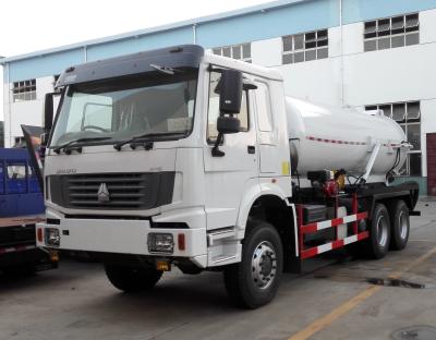China Full Drive Off Road Sewage Cleaning Truck , 6x6 HOWO Sewage Tanker Truck for sale