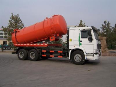 Chine Camion d'aspiration de vide de Sinotruk HOWO avec le bateau-citerne du bec 12m3 de tuyau de BARILLET de nettoyage de nettoyage au jet à vendre