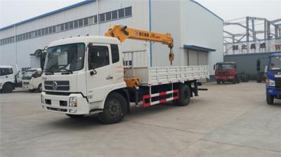 China Dongfeng 4x2 Truck Mounted Telescopic Crane 6.3 Ton With Telescoping Boom Crane for sale