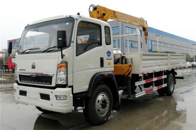 China HOWO 4x2 5 Ton Hydraulic Truck Mounted Crane With Cummins 168HP Engine for sale