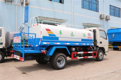 China Caminhão do pulverizador de água do motor diesel 5000L DONGFENG à venda