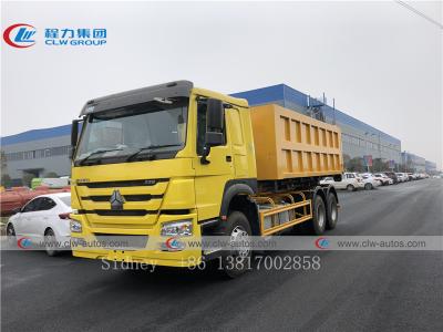 China Sinotruk HOWO 6X4 RHD Hydraulic Hook Lift Garbage Truck for sale