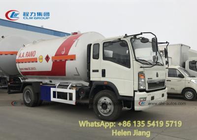 Chine Camion de gaz de queue écourtée des roues 140HP 8000L 4T LPG de Sinotruk Howo 6 à vendre