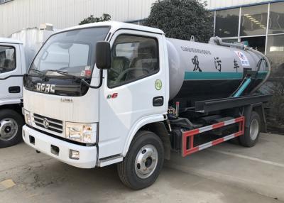 China Camión fecal de la succión de la succión del vacío de Dongfeng 4x2 5M3 en venta