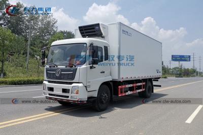 China Camión de la caja del congelador de Dongfeng los 6.5m los 7.8m para el transporte de la comida en venta