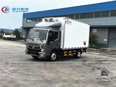 Chine petit camion de livraison réfrigéré du dongfeng 3T avec l'unité thermo de roi à vendre