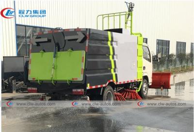 China Limpeza do desperdício da coleção de poeira do caminhão 5M3 4x2 5cbm da vassoura de estrada de Dongfeng à venda