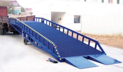 China 8000Kg Capacity Container Loading Portable Dock Ramp Manual Hydraulic Power for sale