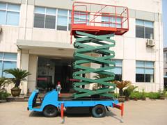 China 9m 500Kg Loading Truck Mounted Scissor Lift Battery Operated Aerial Work Platform for sale