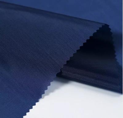 China El número de hilos de tejido de poliéster de nylon ligeramente transpirable 150D/144F en venta