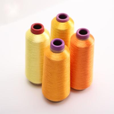 中国 White Eco Friendly dyed spun polyester yarn for Knitting Soft Texture Low Pilling 販売のため