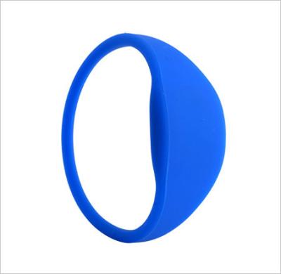 China Flexible Soft RFID Chip Wristband Rfid Chip Bracelet Membership Management for sale
