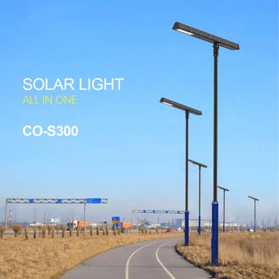 China Tudo em um ajuste inteligente exterior solar da intensidade da iluminação da luz de rua à venda