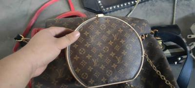 China One Kilogram Second Hand Branded Bags Pre Loved Luxury Bags Medium Size for sale