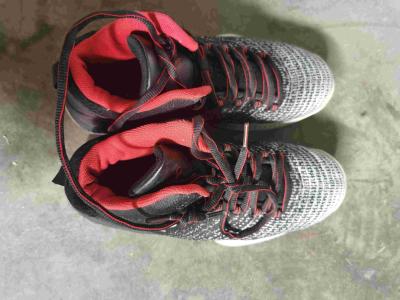China Highly Abrasion Resistant Second Hand Men Shoes 2nd Hand Running Shoes for sale