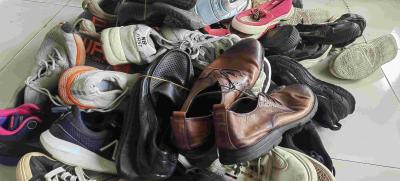 China Large Sized Second Hand Men Shoes 40-45 Affordable Price Used Sports Shoes for sale