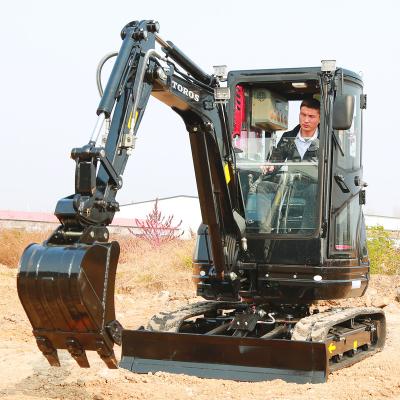 China Crawler Toros Mini Excavator 2.6 Ton Small Digging Equipment For Road Repair for sale