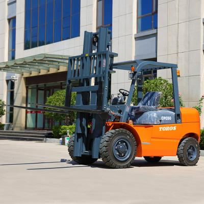 China Hydraulic Transmission Small Diesel Forklift Truck Easy To Maneuver for sale