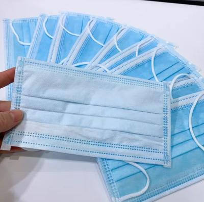 Chine Earloop bleu le masque protecteur sécurité de trois couches protectrice avec l'agrafe réglable de nez à vendre