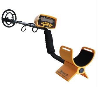 China Outdoors Underground Metal Detector For Gold Long Distance Metal Detector for sale