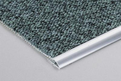 中国 付属アルミニウム カーペットのタイルの端のトリムの金属のカーペットの端のトリムの床張り 販売のため