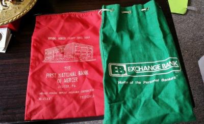 China Red Green Zipper Deposit Bank Bag Nylon First National Bank EB Exchange for sale