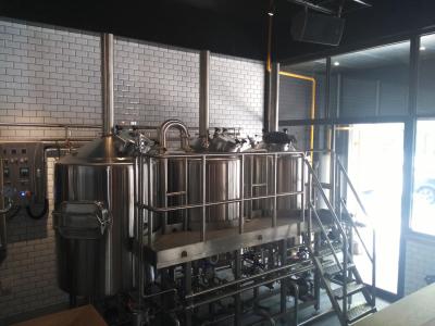 中国 3つの小さいビール醸造所のための容器によって自動化される醸造システム、60のBBLまでの容量 販売のため