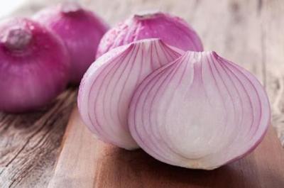 China 25KG 90mm natural fresh onion for sale
