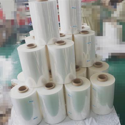China Carrete de película resistente de empaquetado de encogimiento de la poliolefina de rollo del rasgón plástico de la película para el marco de la foto en venta