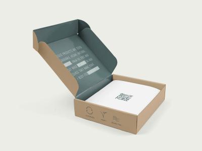 China Kraft Paper Mailer Shipping Box ISO9001 Custom Printed Gift Box for sale