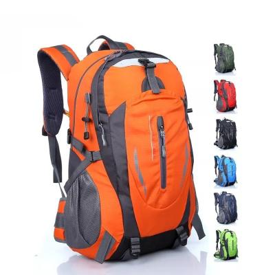 China Mountain 40L Waterproof Hiking Backpack 0.8kg Lightweight Hiking Backpack Women'S for sale