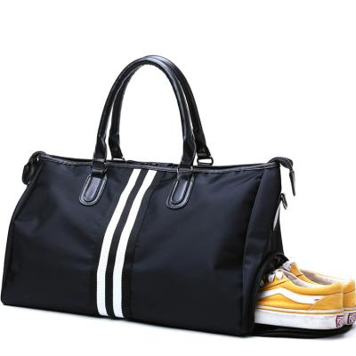 China Black Mens Sports Duffle Bag Nylon Gym Duffle Bag With Shoe Compartment for sale