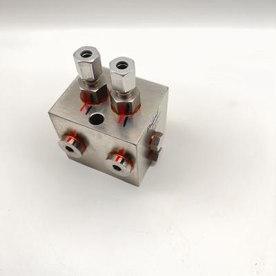 China 4RZ-0.3/M6D  RZ two-wire distributor (lubrication center) Hydraulic Grease Pump for sale