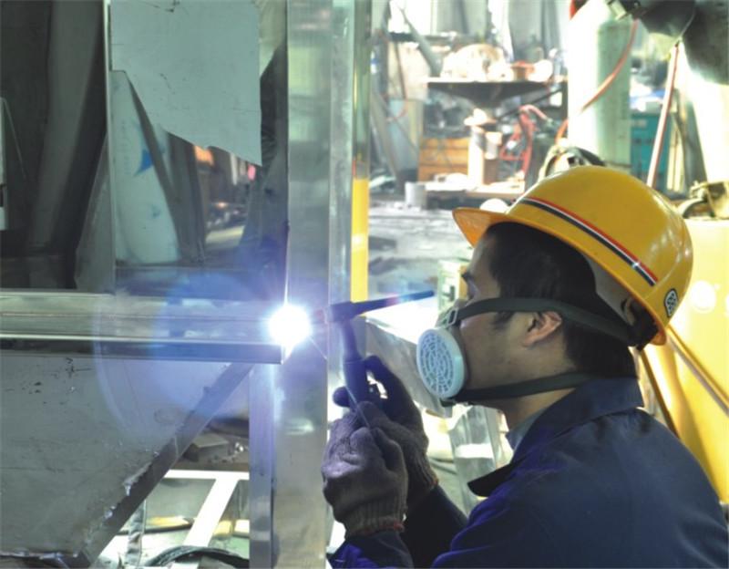 Verified China supplier - Dongguan Qizheng Plastic Machinery Co., Ltd.
