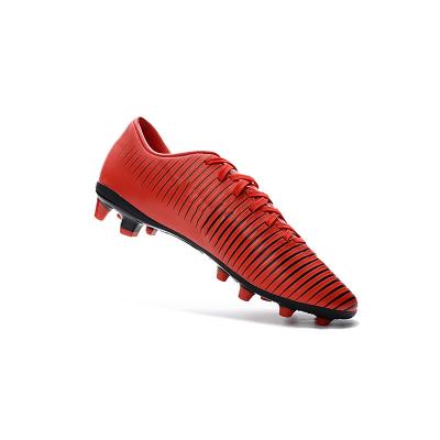China Fashion Spring / Spike New Summer Football Special Interesting Soccer Shoes Game Women Shoes for sale