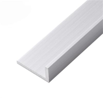 China Perfiles de aluminio triangulares de la tira de aluminio en forma de L de aluminio desigual del ángulo del OEM en venta