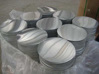 China 0.5mm a 3.0mm 1050 1060 macios nenhum moinho de disco de alumínio da impressão terminou o desenho profundo para utensílios da cozinha à venda