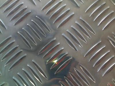 China 3000 Series 3003 H14 Polished Aluminum Diamond Plate Thickness 0.7mm-20mm for sale