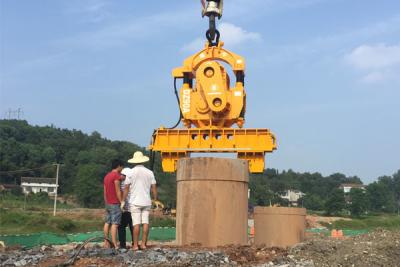 China Máquina hidráulica eléctrica de la fundación del martillo de pila del Vibro de APIE 90 kilovatios en venta