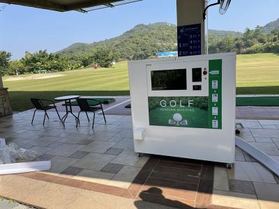 中国 22のインチの広告スクリーンが付いている10000pcs容量の球ディスペンサーのゴルフ クラブ自動販売機 販売のため